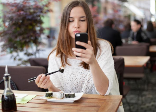 Top 10 Worst Eating Habits