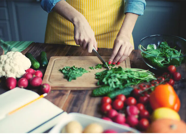 Simple Ways To Build Your Cancer-Prevention Diet